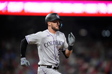 Rockies send Kris Bryant to 10-day injured list with heel bruise, reinstate Charlie Blackmon from bereavement list